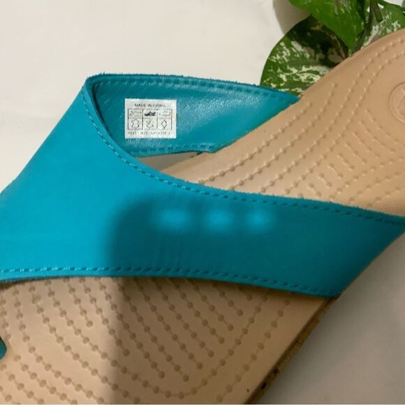 CROCS A-Leigh turquoise Thong. Cork Wedge Flip Flop Sandals Womens Size 10 - Picture 9 of 11